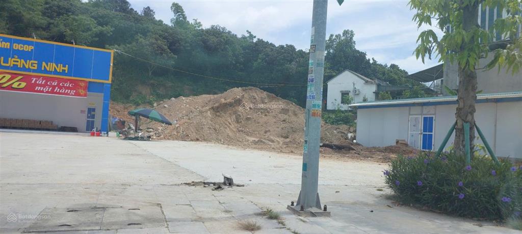 Bán đất mặt đường quốc lộ 18a đối diện vin hạ long xanh, giá 44tr/m2, diện tích 700m2