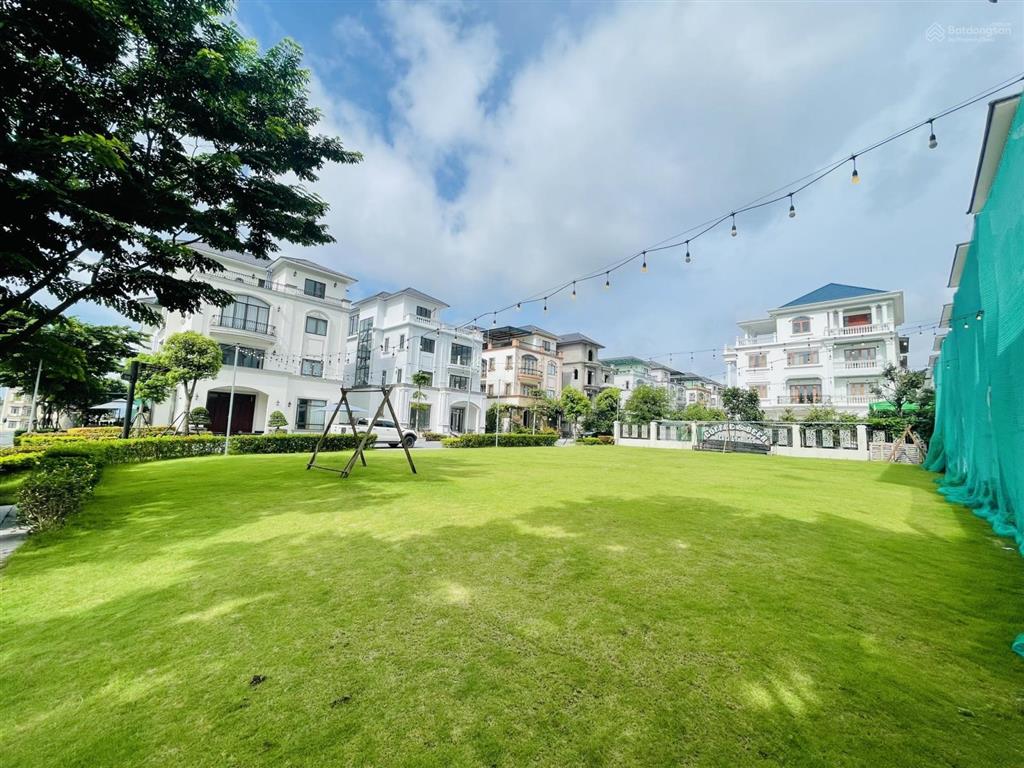 Cần bán căn biệt thự song lập 250m2 tại dự án beverly hills