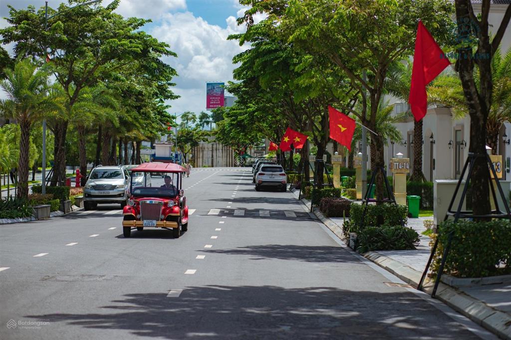 Cần bán căn biệt thự song lập 250m2 tại dự án beverly hills