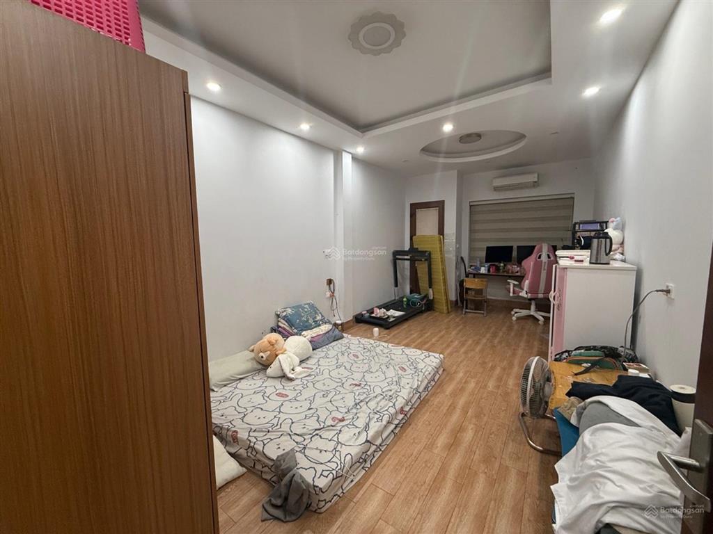 Nhà đẹp dân xây ngọc thuỵ oto đỗ cửa vị trí trung tâm sđcc giá đầu tư chủ thiện trí