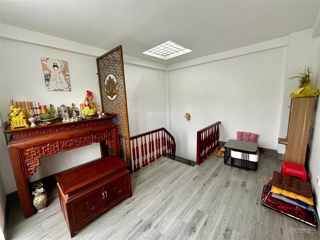 Chính chủ e trai em muốn bán căn nhà tại dương văn bé 32m x 5 tầng 7.6 tỷ có thương lượngsđcc