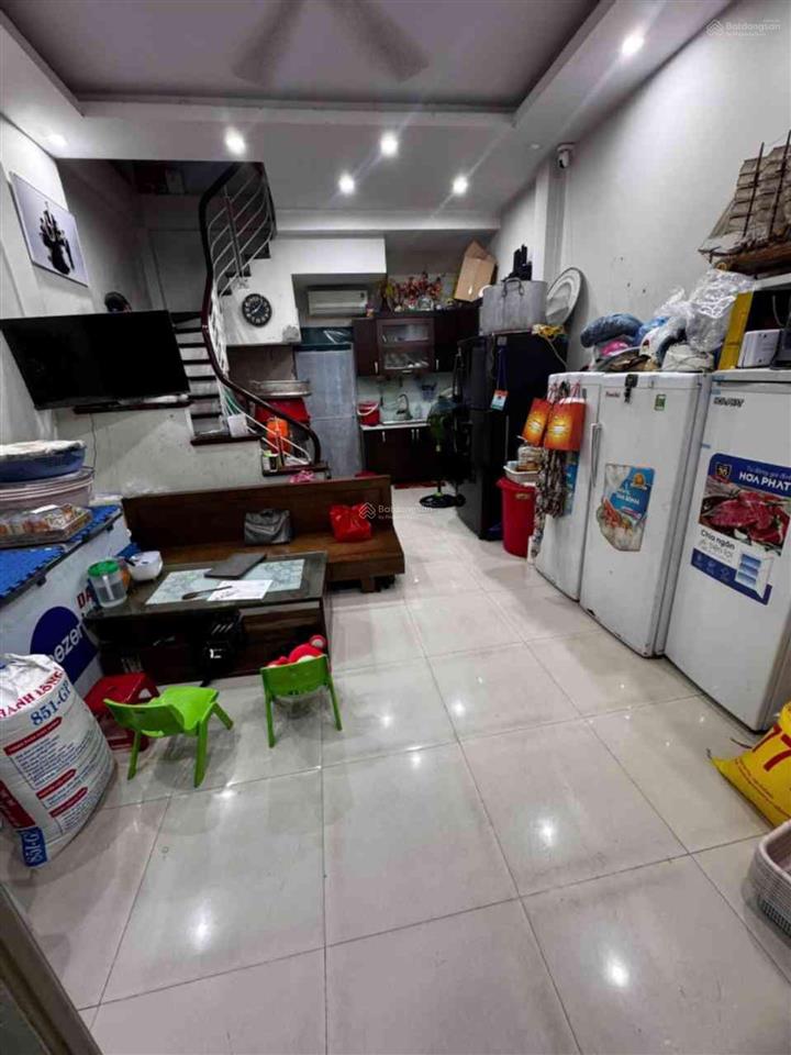 Nhà đẹp bồ đề  lâm du  32m x 5 tầng  chào bán 6.8 tỷ  ô tô 5 chỗ đỗ cửa  hai thoáng  sđcc