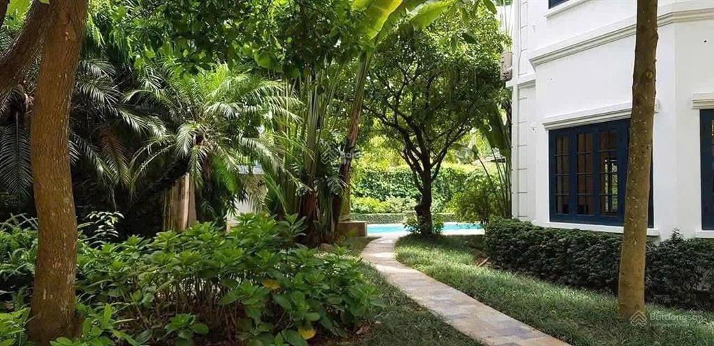 Cho thuê biệt thự sân vườn 1300m tại ngọc thụy  kinh doanh mọi loại hình  gần mipec  hđ lâu dài