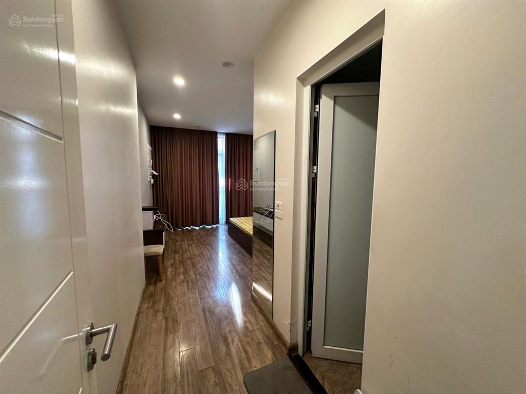 Cho thuê nhà phố hoàng minh đạo  bồ đề  gara oto vừa ở vừa kinh doanh đối diện bv tâm anh 16tr