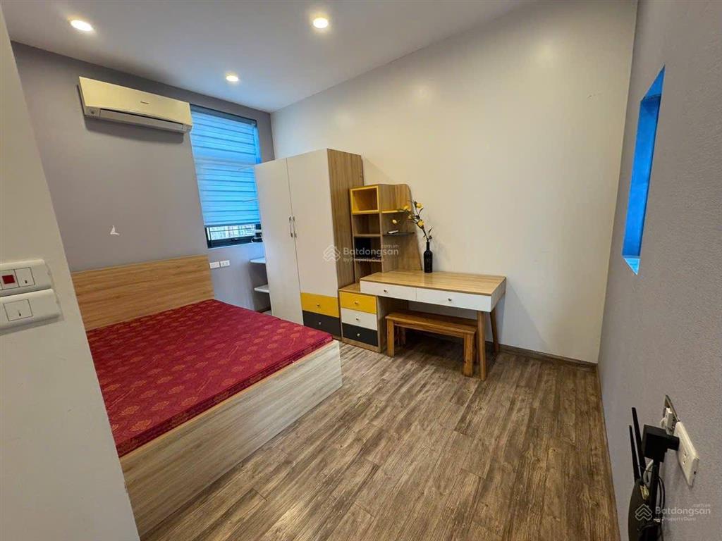 Cho thuê nhà phố hoàng minh đạo  bồ đề  gara oto vừa ở vừa kinh doanh đối diện bv tâm anh 16tr