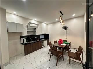Cho thuê nhà phố hoàng minh đạo  bồ đề  gara oto vừa ở vừa kinh doanh đối diện bv tâm anh 16tr