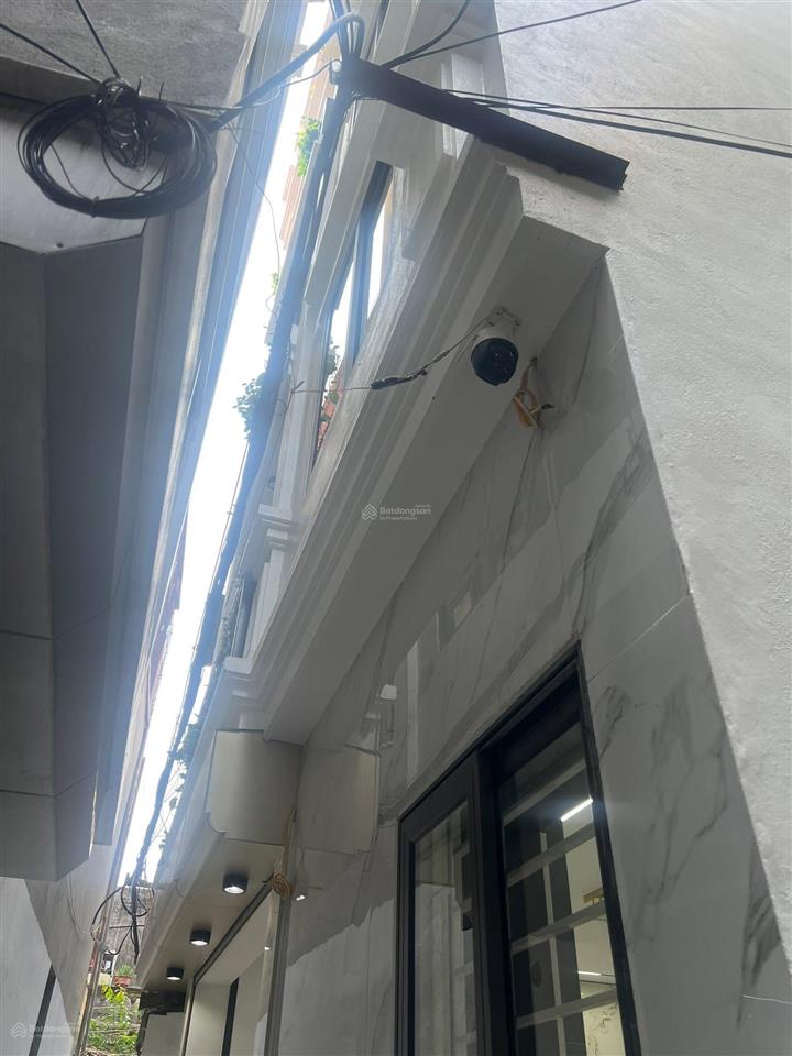 Bán nhà lô góc, xây mới 6 tầng có thang máy tại phố tam trinh. dt40m2. mt5,5m. giá chào 9.7 tỷ