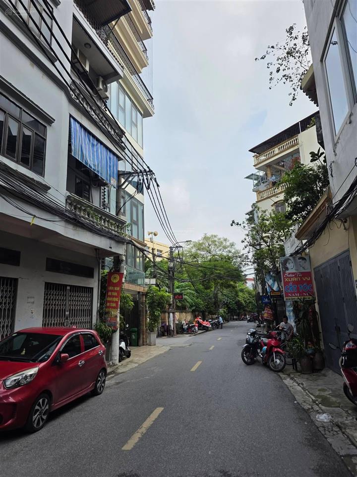 Bán nhà khu phân lô quân đội tại thanh xuân, hà nội. dt 35m2. mt 3.8m. xây 5 tầng. giá chào 7.8 tỷ