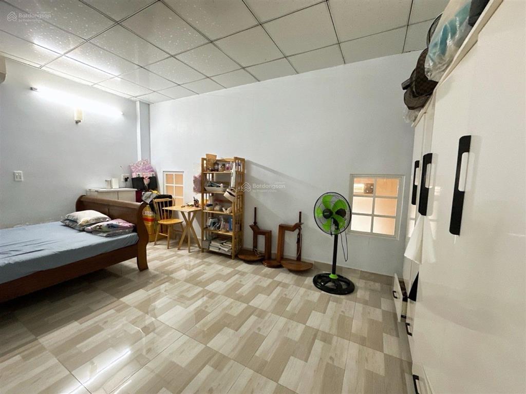7 tỷ  bán nhà mặt tiền kinh doanh 111m2  nguyễn tri phương dĩ an  ngang 5.8m