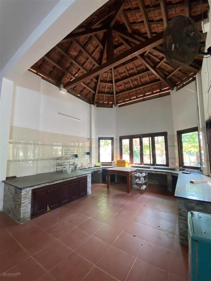 Chính chủ cho thuê mặt bằng 1.000m2 lô góc cách biển nguyễn tất thành 500m  cafe sân vườn, hồ cá