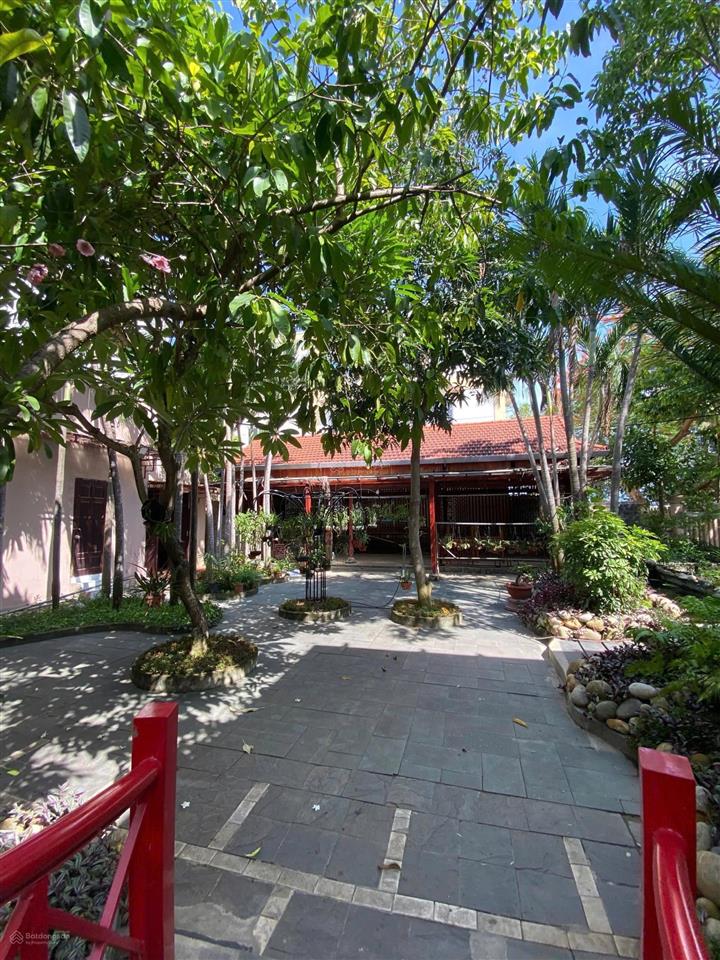 Chính chủ cho thuê mặt bằng 1.000m2 lô góc cách biển nguyễn tất thành 500m  cafe sân vườn, hồ cá