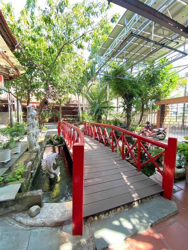 Chính chủ cho thuê mặt bằng 1.000m2 lô góc cách biển nguyễn tất thành 500m  cafe sân vườn, hồ cá