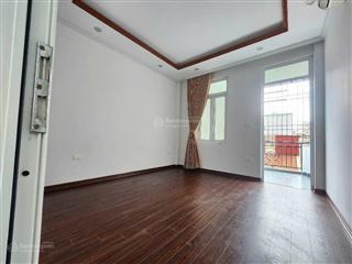 Cần bán nhà tập thể tầng 3 tân mai. gần chợ , trường học các cấp,