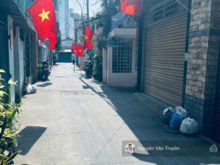 (hiếm)trung tâm đường bạch đằng  diện tích khủng 121m  ngang 5  sân rộng  giá chỉ 13.99 tỷ.