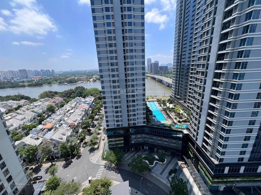 Bán căn hộ chung cư 1pn, 40m2 giá siêu hời tại riverside 90, view quận 1  giá 3,5 tỷ bao sổ hồng