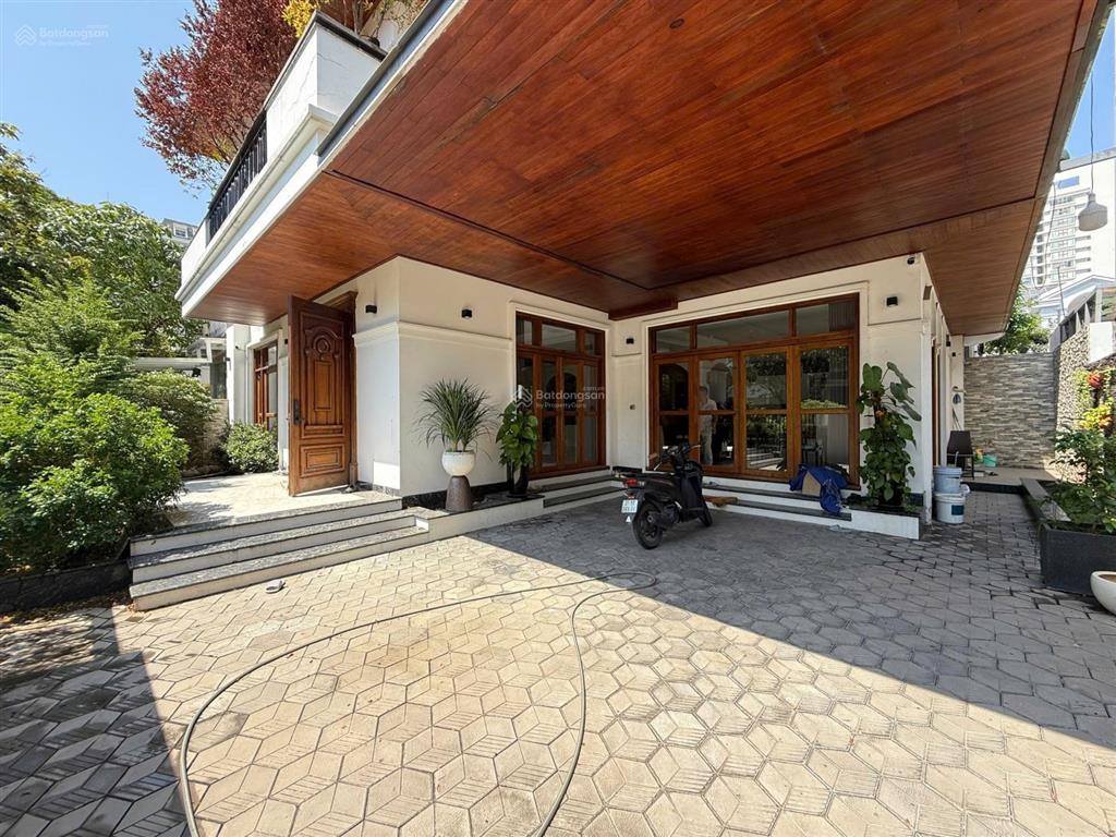 Bán biệt thự tứ lập mỹ gia 2  phú mỹ hưng 85 tỷ  0984 848 *** mạnh đạt