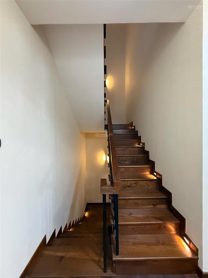 Bán biệt thự tứ lập mỹ gia 2  phú mỹ hưng 85 tỷ  0984 848 *** mạnh đạt