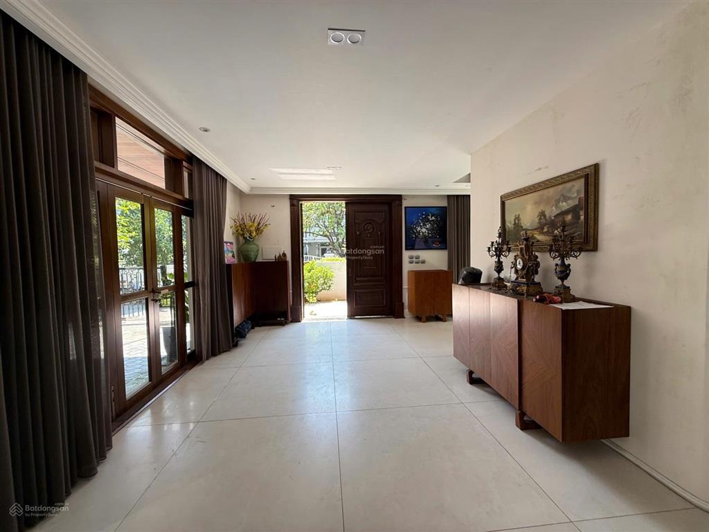 Bán biệt thự tứ lập mỹ gia 2  phú mỹ hưng 85 tỷ  0984 848 *** mạnh đạt