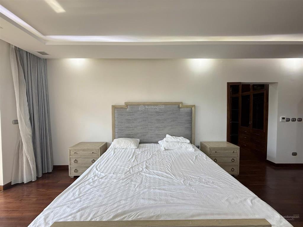 Bán biệt thự tứ lập mỹ gia 2  phú mỹ hưng 85 tỷ  0984 848 *** mạnh đạt