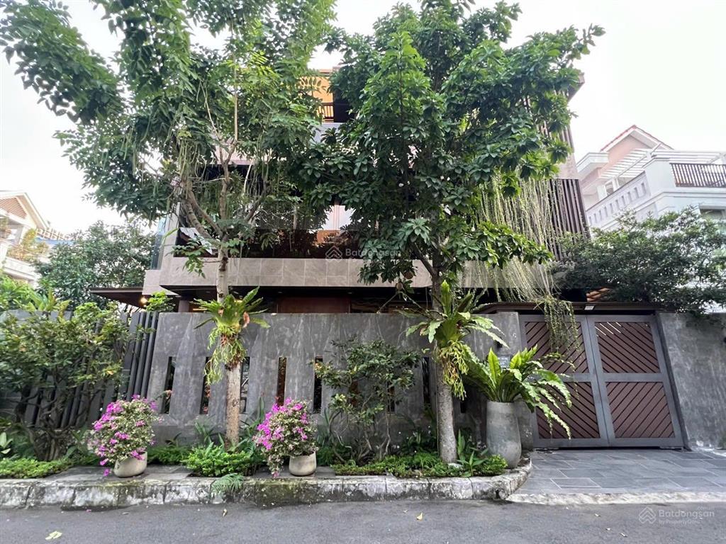 Bán biệt thự đơn lập góc siêu đẹp nam thông 3  phú mỹ hưng  0984 848 *** mạnh đạt