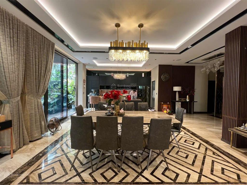 Bán biệt thự đơn lập góc siêu đẹp nam thông 3  phú mỹ hưng  0984 848 *** mạnh đạt