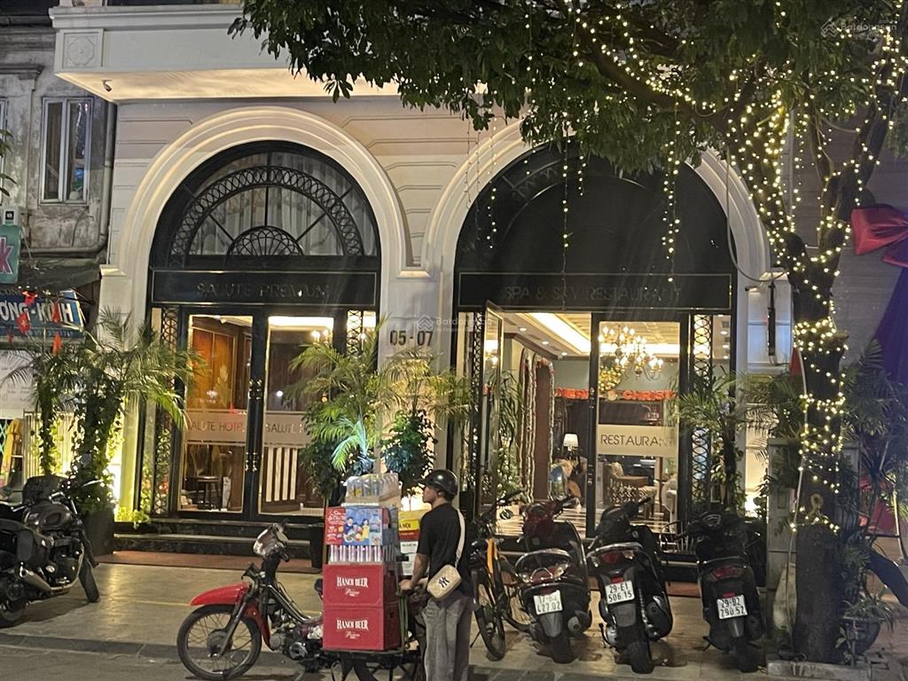 Bán gấp nhà mặt phố lộc, căn góc hai mặt tiền, kinh doanh cho thuê 55tr/th nhà 4 tầng 1 tum 136m2