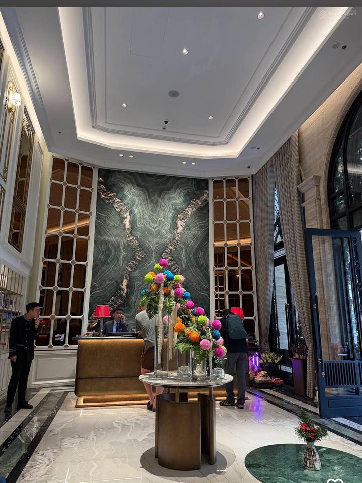 Bán gấp toà nhà mặt phố nguyễn du, ngay ngã 4 bà triệu, 316m2 8 nổi 2 hầm giá 195 tỷ 700tr/th thuê