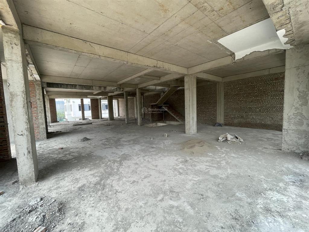 Bán gấp lô đất mặt phố lộc, đỗ nhuận gần cv hoà bình, góc siêu đẹp,đấu giá, dân trí kinh doanh vip