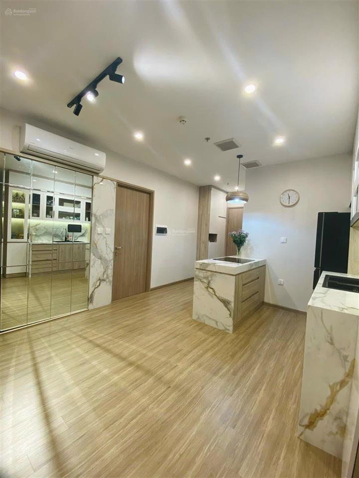 Bán căn hộ 3pn 2wc 88,5m2 giá chỉ 7,x tỷ vinhomes smart city.  0984 576 ***