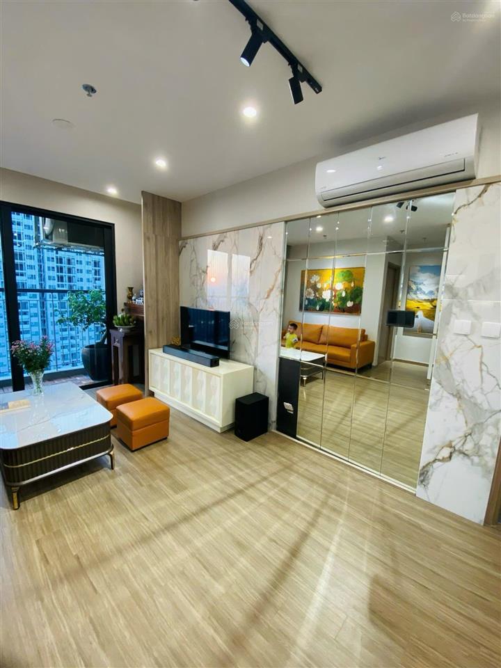 Bán căn hộ 3pn 2wc 88,5m2 giá chỉ 7,x tỷ vinhomes smart city.  0984 576 ***