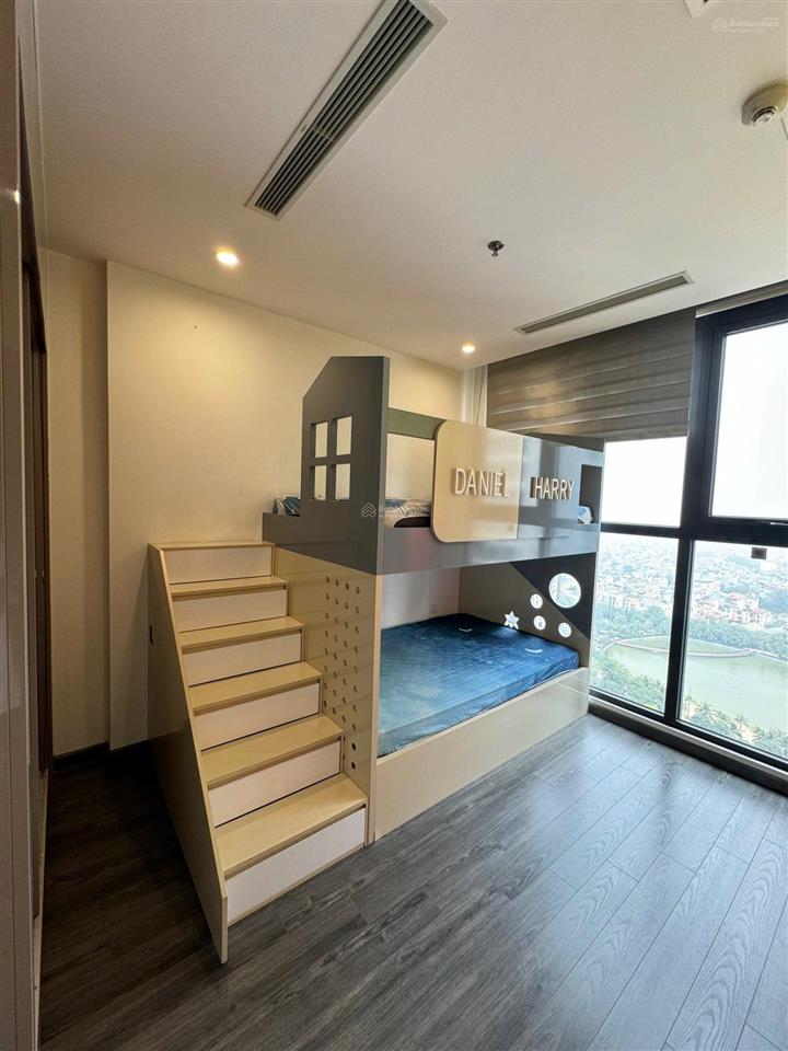 Bán căn hộ 3pn2wc view hồ 87,5m2 giá 7,x tỷ the tonkin smart city.  086932687