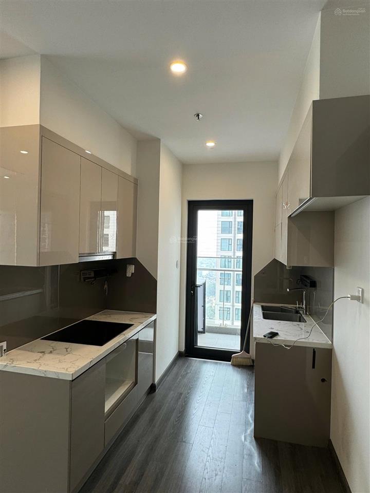 Bán căn hộ 3pn2wc view hồ 87,5m2 giá 7,x tỷ the tonkin smart city.  086932687