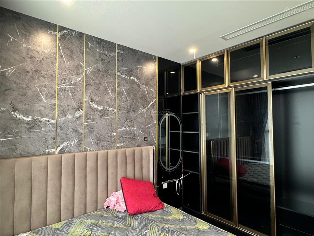 Bán căn hộ 3pn2wc view hồ 87,5m2 giá 7,x tỷ the tonkin smart city.  086932687