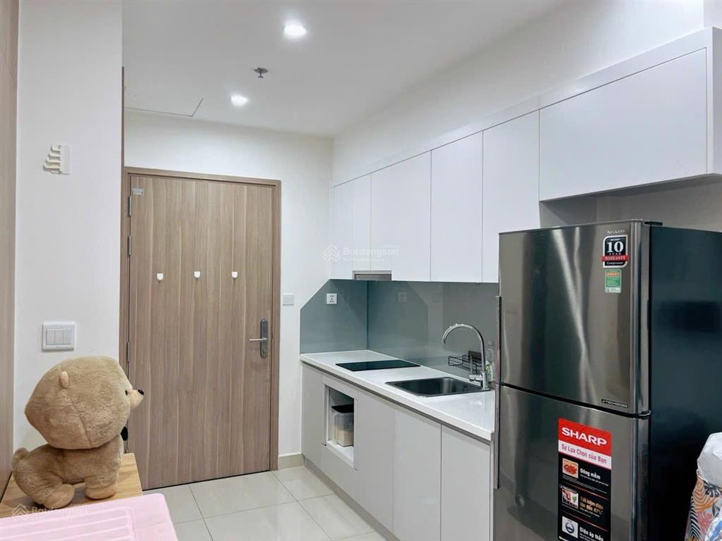 Bán căn hộ studio 36m2 giá 2, x tỷ dự án kđt vinhomes smart city.  0984 576 ***