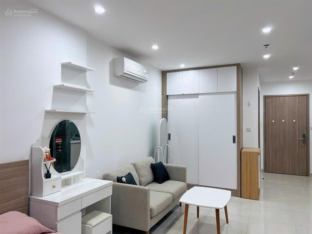 Bán căn hộ studio 36m2 giá 2, x tỷ dự án kđt vinhomes smart city.  0984 576 ***