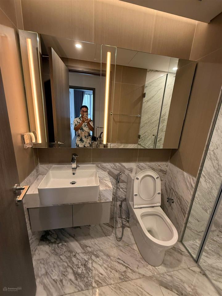 Bán căn hộ 1pn + 53m2 giá 4,x tỷ tòa a3 dự án lumie're evergreen.  0984 576 ***