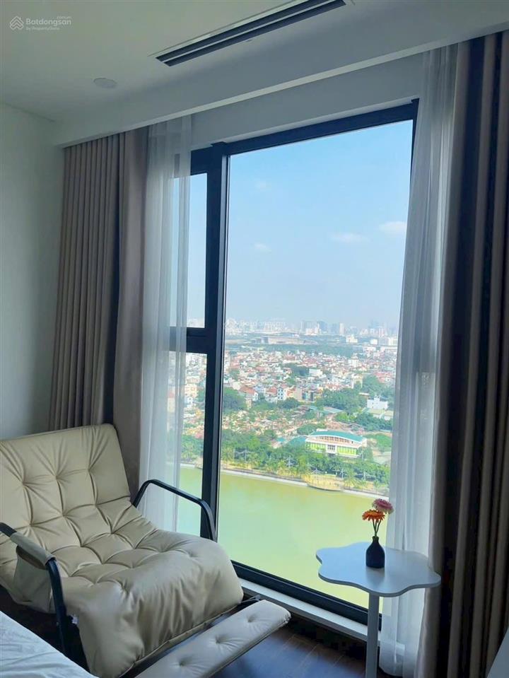 Bán căn hộ 3pn2wc 89m2 giá 8,4 tỷ view hồ dự án masteri west heights.  0865 932 ***
