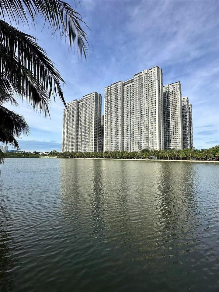 Bán căn hộ 3pn2wc 89m2 giá 8,4 tỷ view hồ dự án masteri west heights.  0865 932 ***