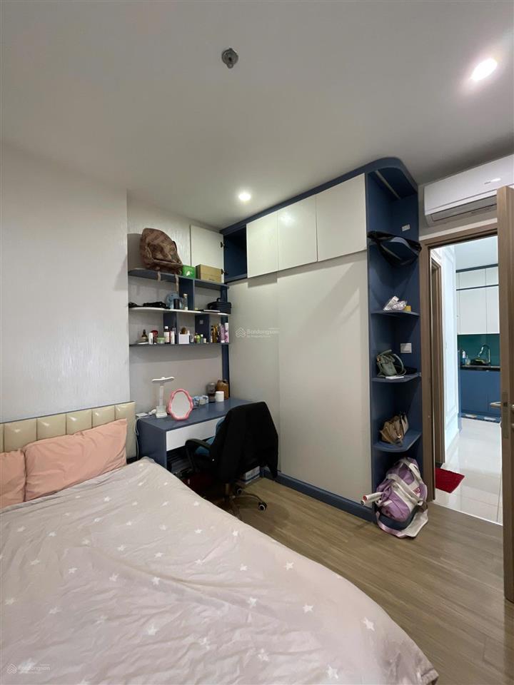 Cần tiền bán nhanh căn hộ 2pn 2wc 60m2 tòa s4 giá 3,8 tỷ dự án vinhomes smart city.  0865 932 ***