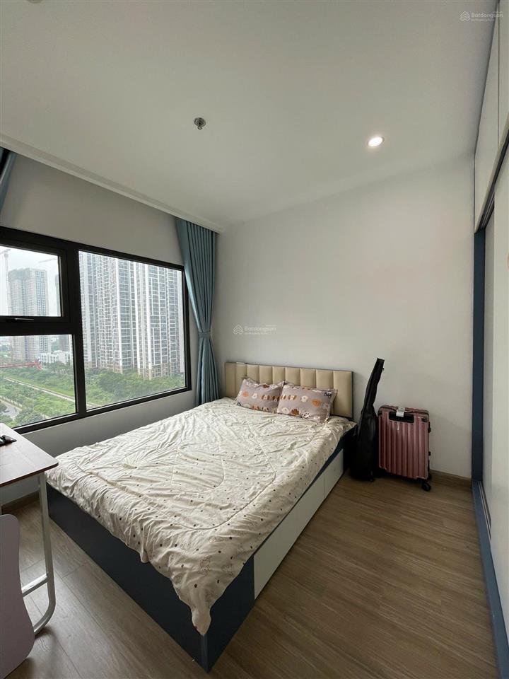 Cần tiền bán nhanh căn hộ 2pn 2wc 60m2 tòa s4 giá 3,8 tỷ dự án vinhomes smart city.  0865 932 ***