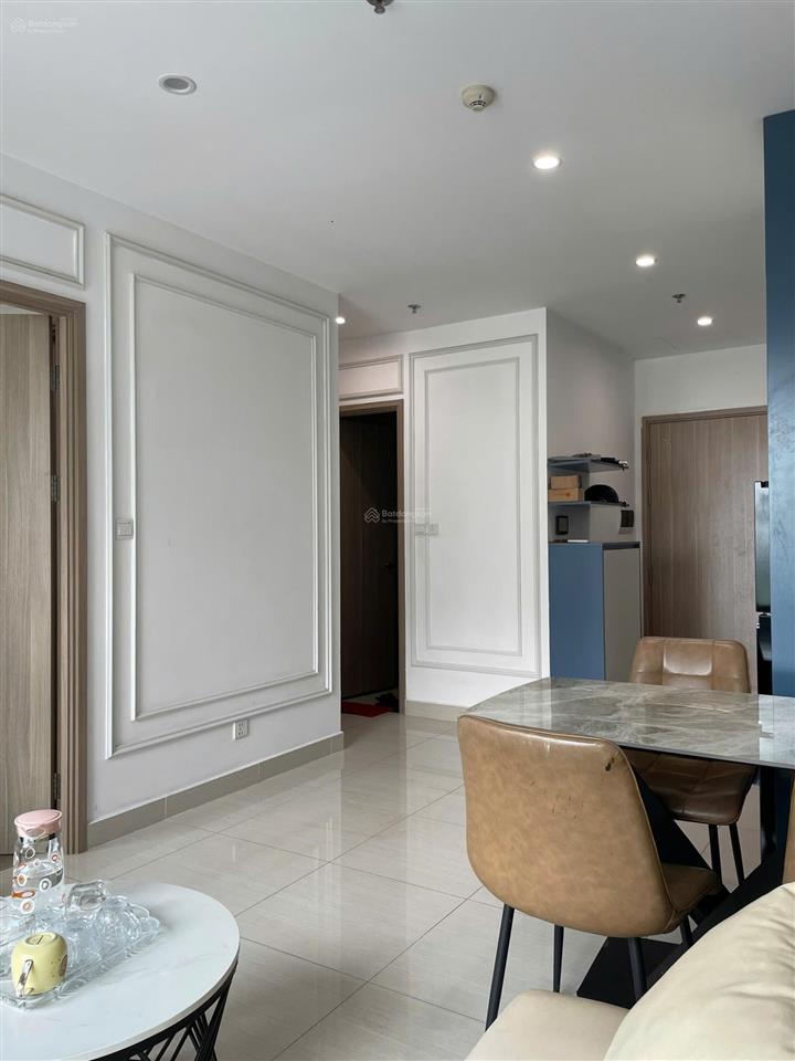 Cần tiền bán nhanh căn hộ 2pn 2wc 60m2 tòa s4 giá 3,8 tỷ dự án vinhomes smart city.  0865 932 ***