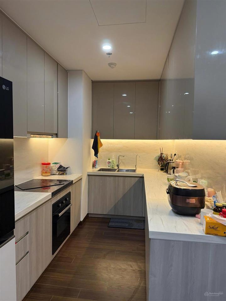 Bán căn hộ 2pn 2wc 68m2 giá 5 tỷ dự án masteri west heights.  0865 932 ***