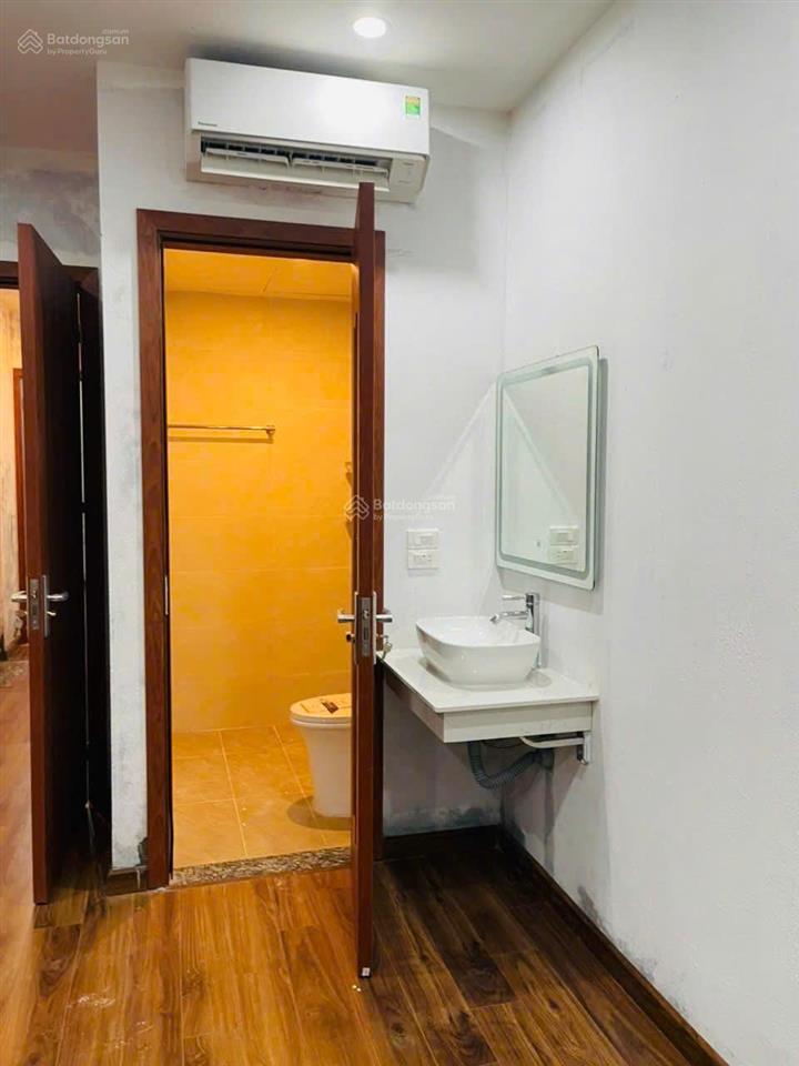 Cho thuê nhà mới hoàn thiện  2pn khép kín, full đồ đẹp thoáng cạnh công viên