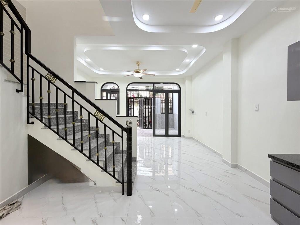 Dt 85m bán gấp chỉ 6tỷ cách sân bay, phan đăng lưu vài phút di chuyển, ngang 5.3m siêu hiếm