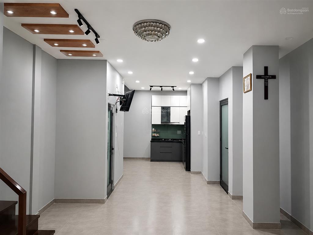 Chủ gấp bán giảm sâu, ngay bùi đình tuý, gần chợ bà chiểu, dt 64m2, nhỉnh 7.x tỷ