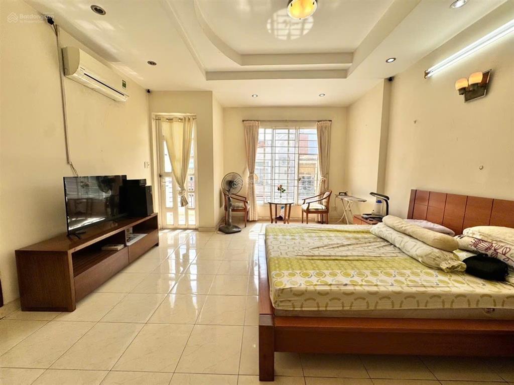 Dt 115 m2, nhỉnh 12 tỷ, ngay dương quảng hàm  hxh thông  4 tầng  ngang hiếm 6.7m