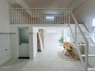 Ban công chill  không gian rộng thoáng  vị trí trung tâm cực tiện di chuyển