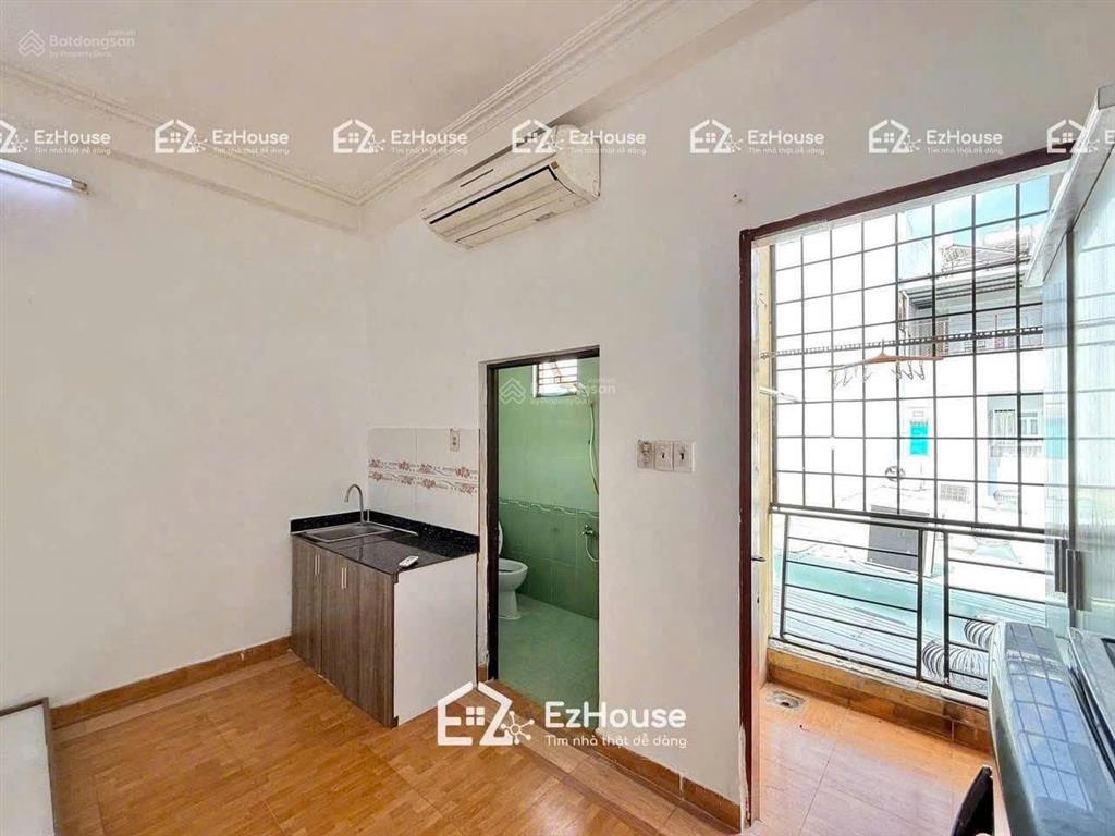 Cho thuê studio ban công full nội thất tân sơn nhì, tân phú