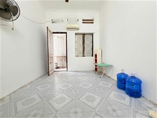 Bán nhà trường chinh đống đa, diện tích 18m2, mặt tiền 3,3m, nhà 2 tầng.