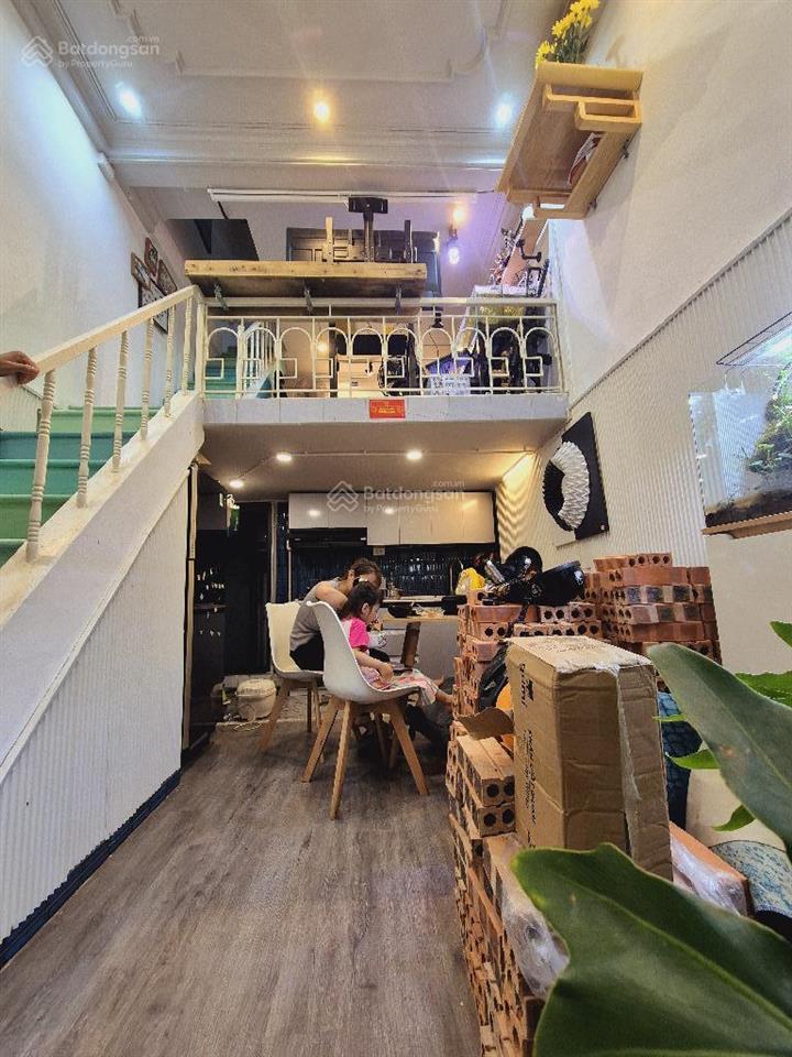 Bán nhà riêng phố khúc thừa dụ, 8,5 tỷ, 30m2, view đẹp, nhiều tiện ích